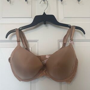 Victoria's Secret Tan Lace Bra